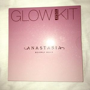 Anastasia Beverly Hills sugar glow kit